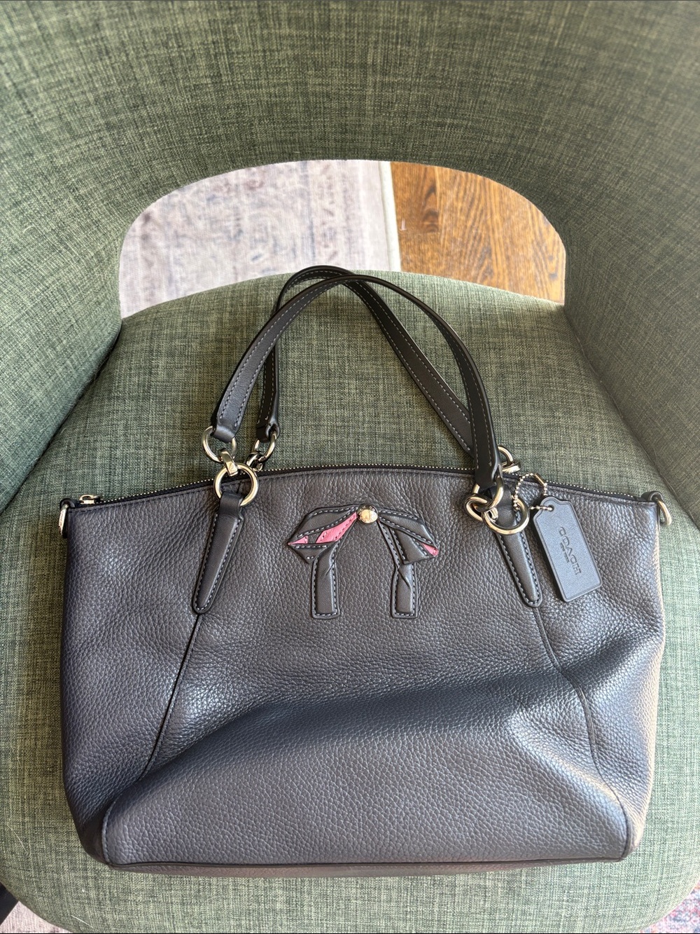 Coach Kelsey Bow Navy Leather Tote Bag purse feminine cute handle bag EUC read